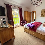 The Oak Tree Inn