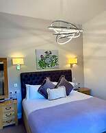 The Oak Tree Inn