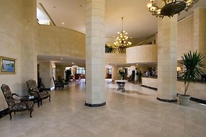 Dome Marina Hotel & Resort