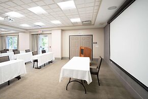 Country Inn & Suites by Radisson, State College (Penn State Area), PA