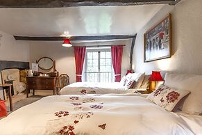 Yallands Farmhouse