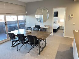 Honeysuckle Executive Apartments