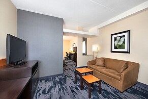 Fairfield Inn & Suites by Marriott Toronto Mississauga