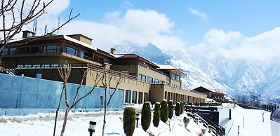 Taj Dal View Srinagar