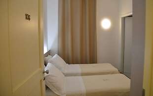 Il Loggiato dei Serviti