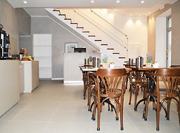 Il Loggiato dei Serviti