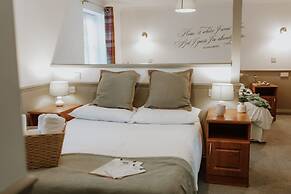 The Lugger Inn