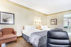 Travelodge by Wyndham Trois-Rivieres