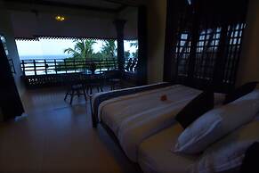 Kovalam Beach Hotel