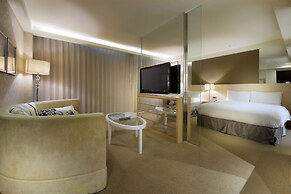 The Crystal Resort Sun Moon Lake