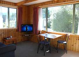 The Chalets Motel