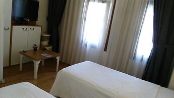 Hotel Jakaranda Istanbul