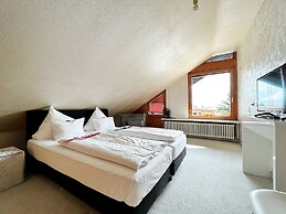 Hotel Hellers Twenty Four 1