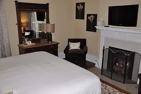 Peter Shields Inn & Restaurant