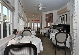 Peter Shields Inn & Restaurant