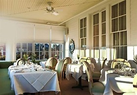 Peter Shields Inn & Restaurant