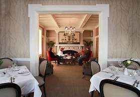 Peter Shields Inn & Restaurant