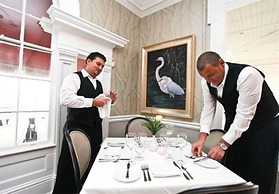 Peter Shields Inn & Restaurant