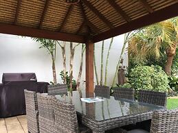 Burleigh Palms Holiday Apartments