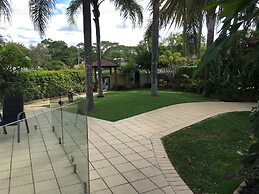 Burleigh Palms Holiday Apartments