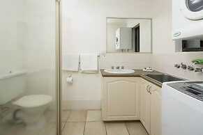 Burleigh Palms Holiday Apartments