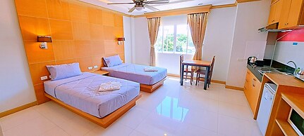 Green Harbor Hotel & Service Apartment