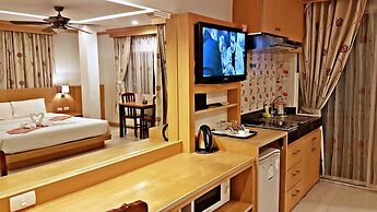 Green Harbor Hotel & Service Apartment