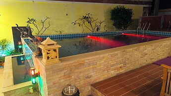 Green Harbor Hotel & Service Apartment