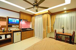 Green Harbor Hotel & Service Apartment
