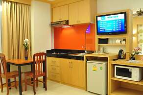 Green Harbor Hotel & Service Apartment