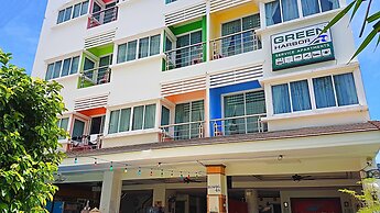 Green Harbor Hotel & Service Apartment