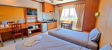 Green Harbor Hotel & Service Apartment