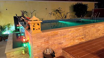 Green Harbor Hotel & Service Apartment