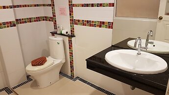 Green Harbor Hotel & Service Apartment