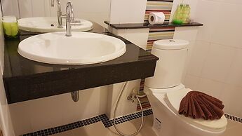 Green Harbor Hotel & Service Apartment