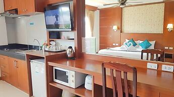 Green Harbor Hotel & Service Apartment