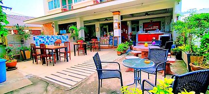 Green Harbor Hotel & Service Apartment