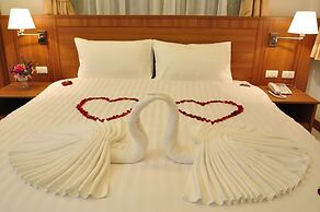 Green Harbor Hotel & Service Apartment