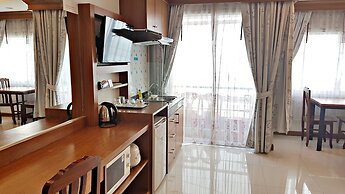 Green Harbor Hotel & Service Apartment