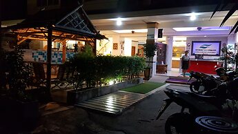 Green Harbor Hotel & Service Apartment