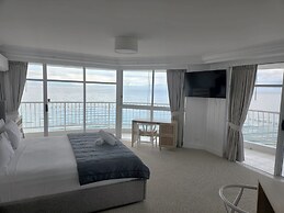 Burleigh Surf Apartments
