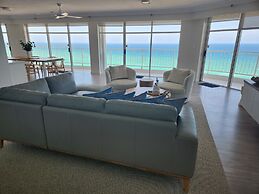 Burleigh Surf Apartments