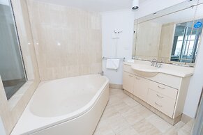 Burleigh Surf Apartments