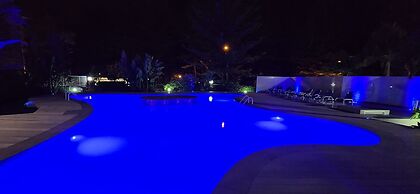 Burleigh Surf Apartments