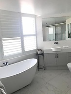 Burleigh Surf Apartments