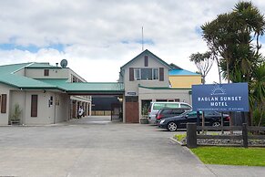 Raglan Sunset Motel
