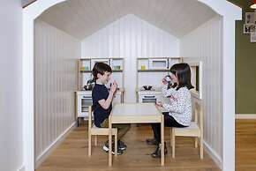 The Manor West Hotel & Leisure Club