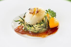 Diamonds Thudufushi Maldives Resort & Spa