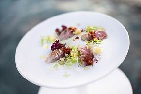 Diamonds Thudufushi Maldives Resort & Spa