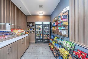 Holiday Inn Express Hotel & Suites Charleston Arpt-Conv Ctr by IHG